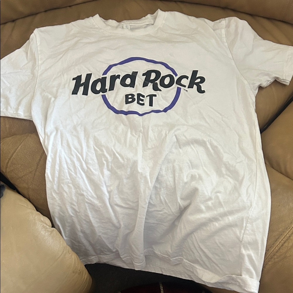 Hard Rock Cafe casino bet White Tee with Purple Logo “roll with us”